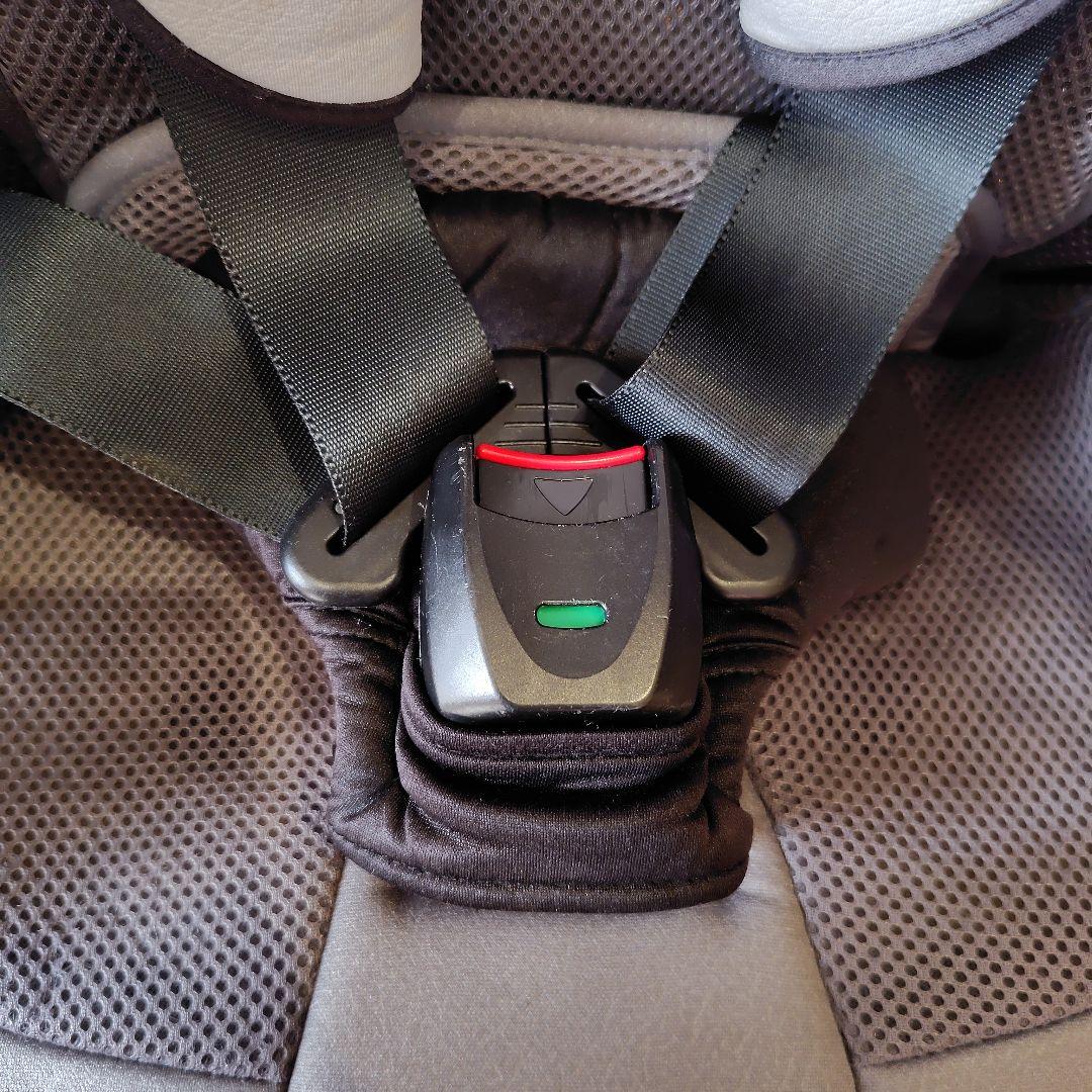 メルカリ市☆16日までお値下げ中　Combi　チャイルドシート joytrip