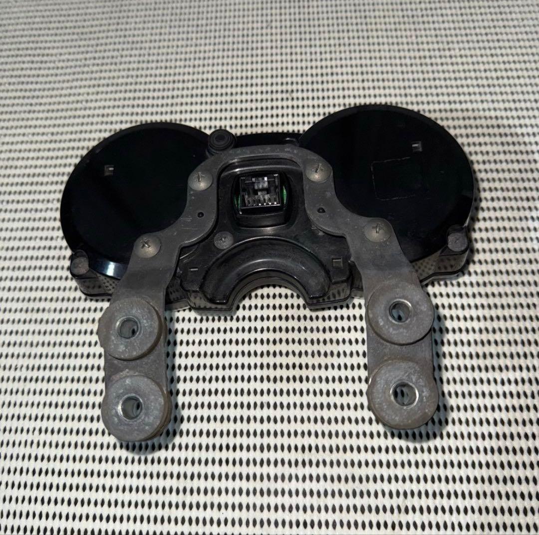 w650 純正メーター　38675km