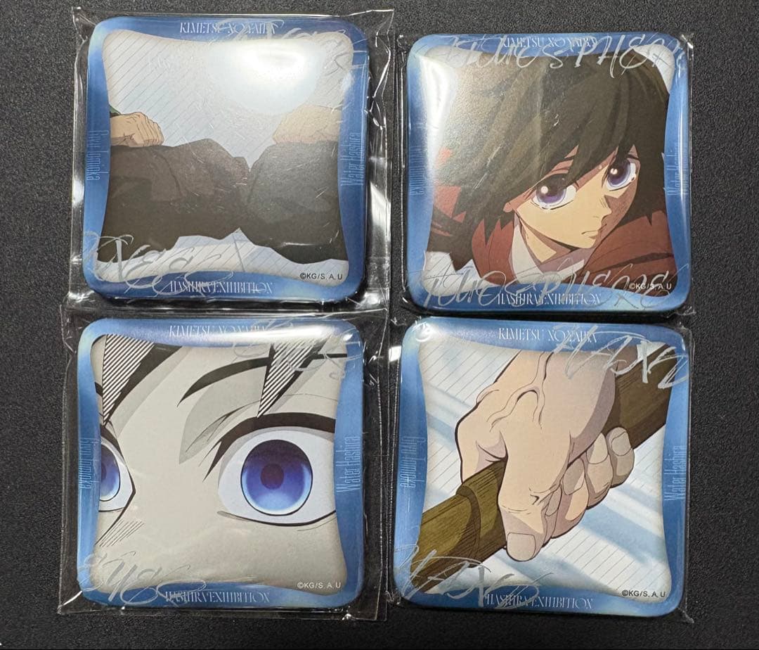 鬼滅の刃　柱展　マニアック　缶バッジ　4種類セット　冨岡義勇