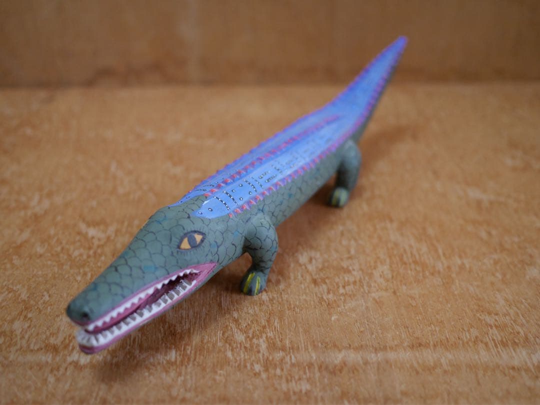 OAXACAN WOOD CARVING オアハカンウッドカービング　ワニ