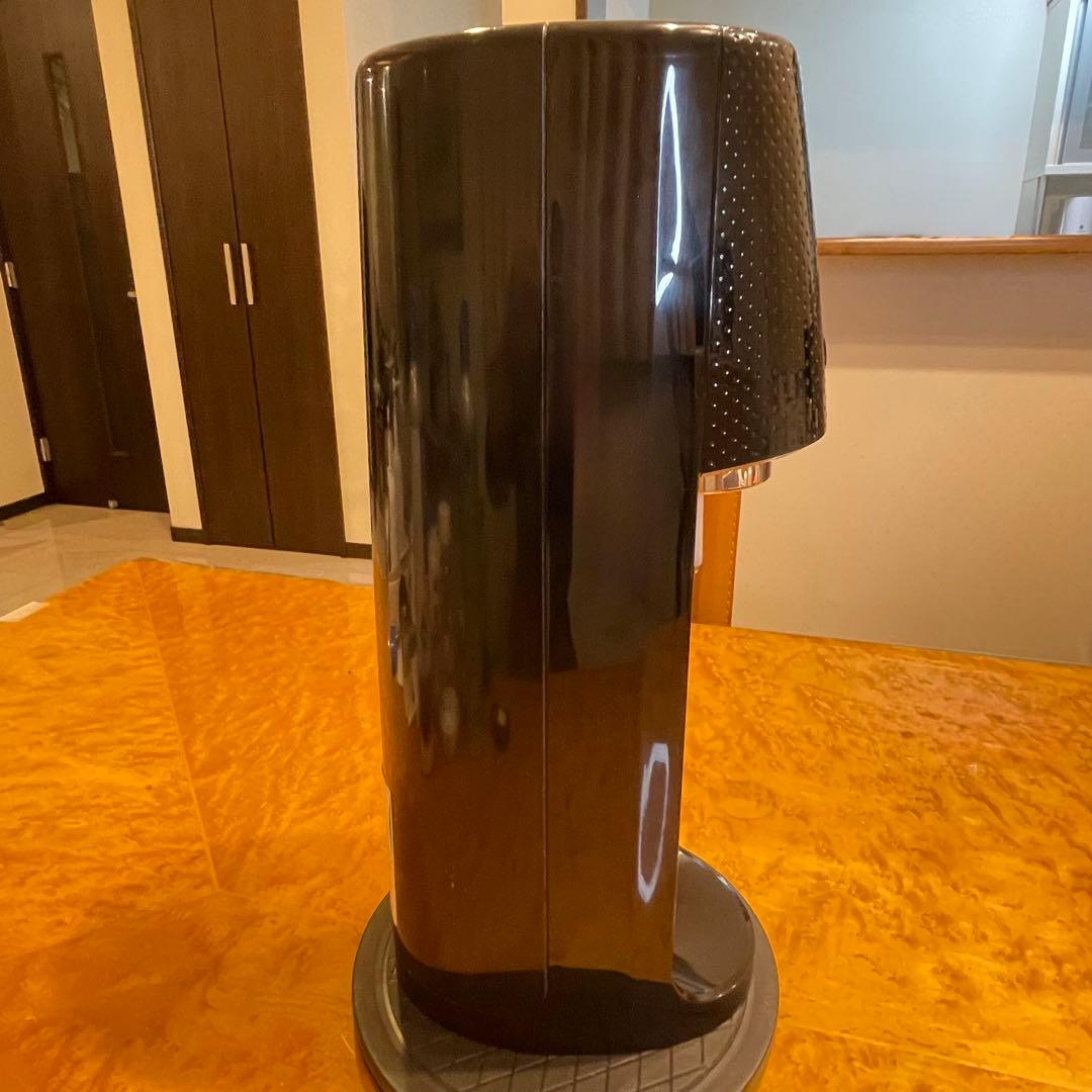 Sodastream One Touch 満タンガスシリンダー2本、ボトル2本