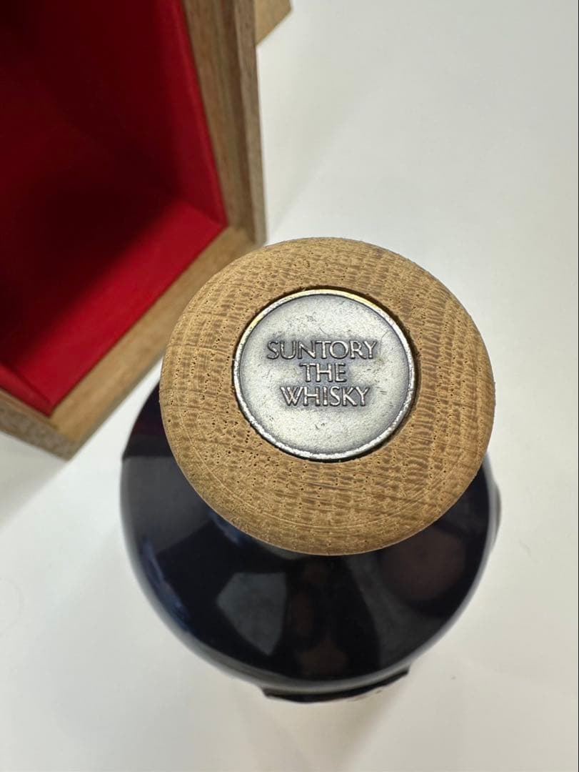 希少！【大幅値下げ中！】サントリー　ザ・ウイスキー特級　有田焼ボトル未開封美品！
