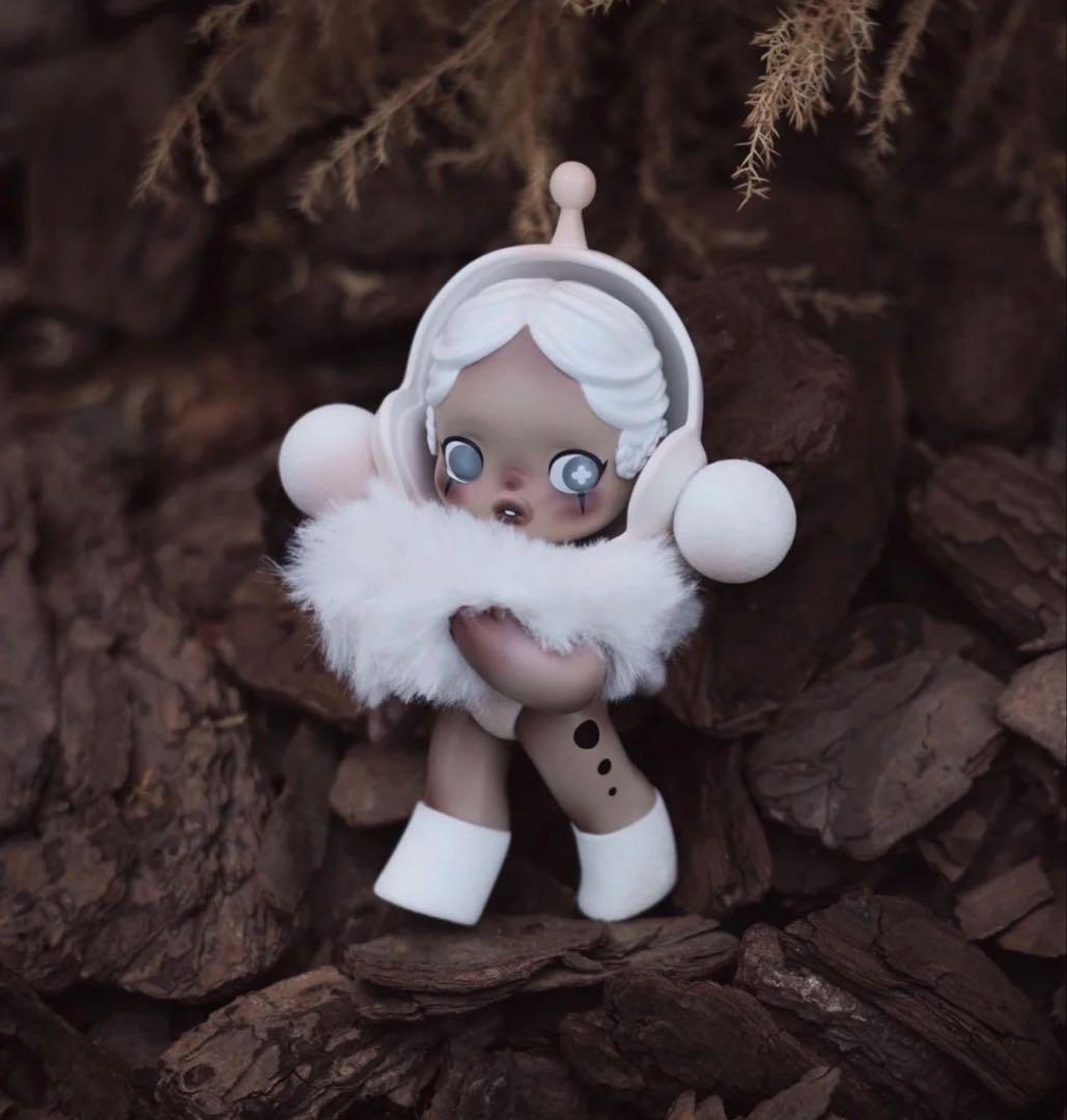 POPMART SKULLPANDA 蛾 限定フィギュア