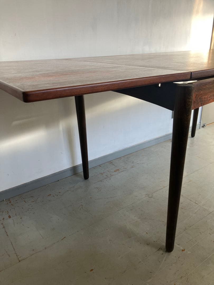 Sone Ryuichi　北欧デンマーク　ダイニングテーブル　ローズウッド