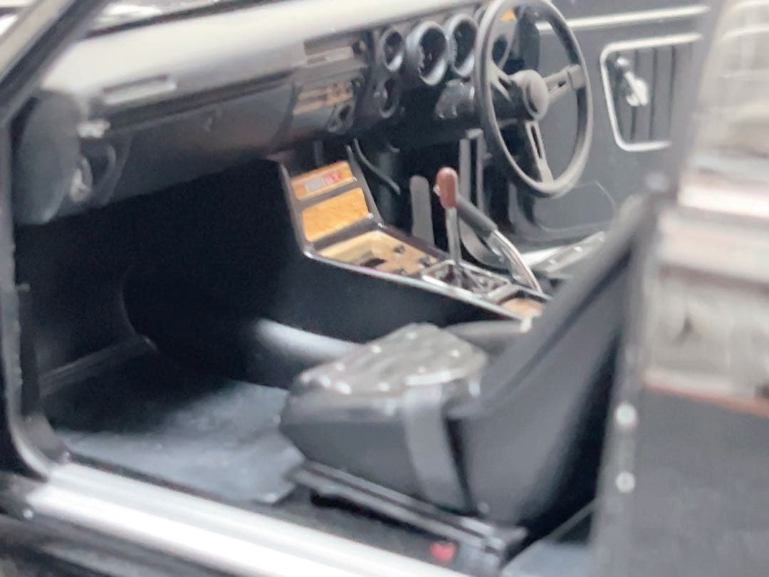 カスタム品　オートアート 1/18 日産 スカイライン GT-R（KPGC10）