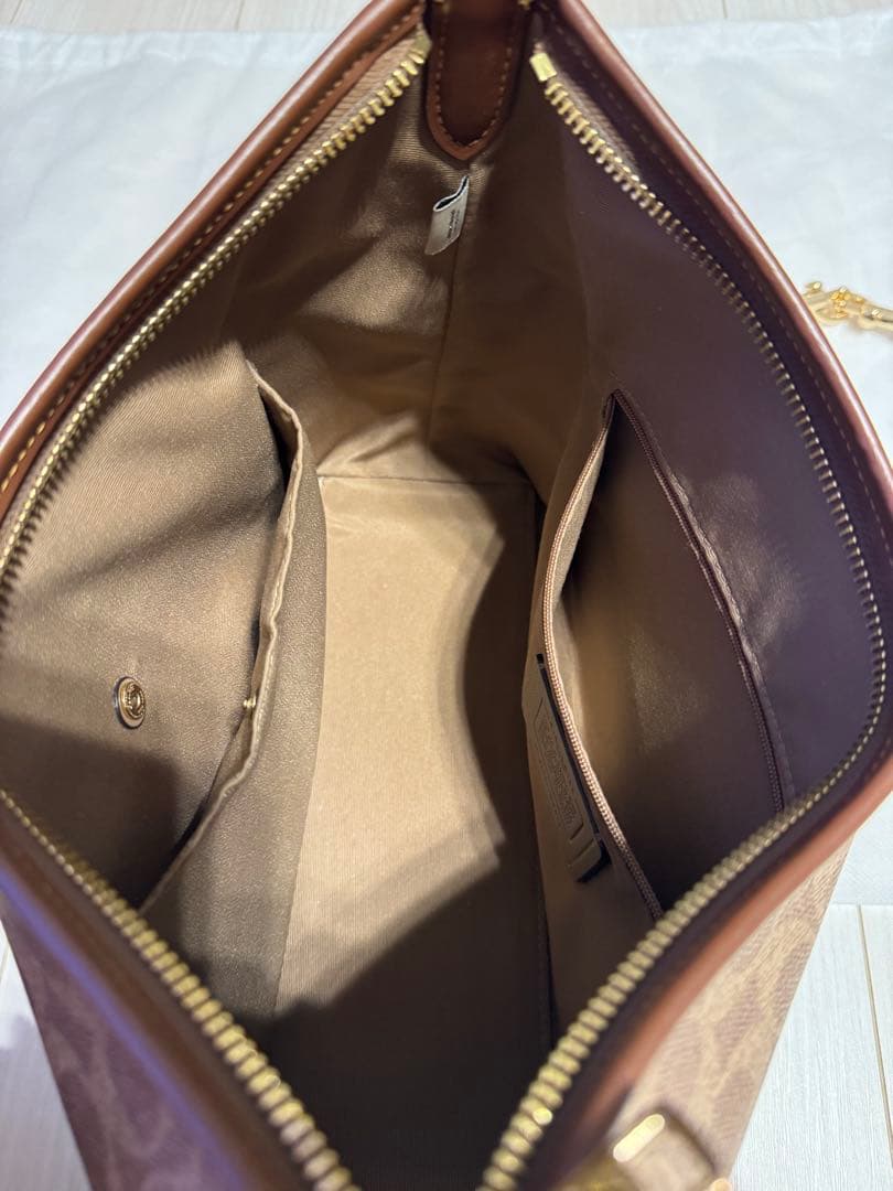 COACH コーチ、ロゴプリント ショルダーバッグ、ハンドバッグ