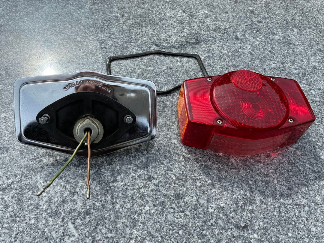 s*7様 ☆(純正廃盤部品)CB・400F・750・K2・K4・テールライト(当