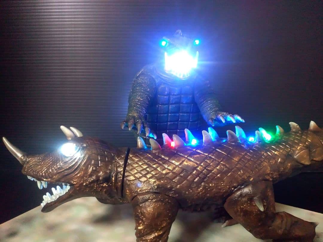 ガメラ対バルゴン