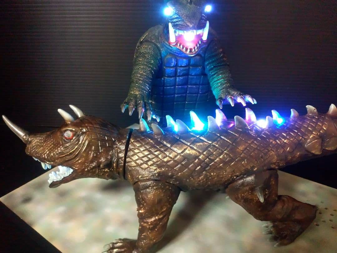 ガメラ対バルゴン