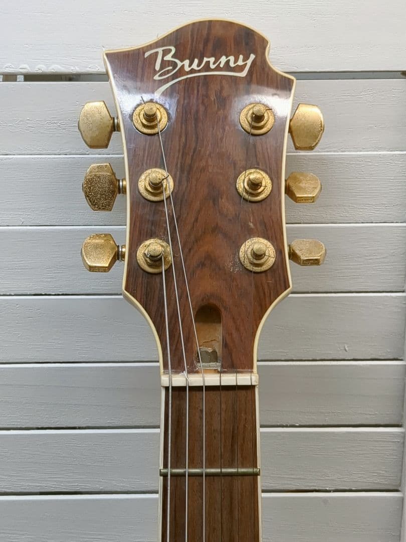 Burny エレキギター レッド弦楽器 本体のみ M2417
