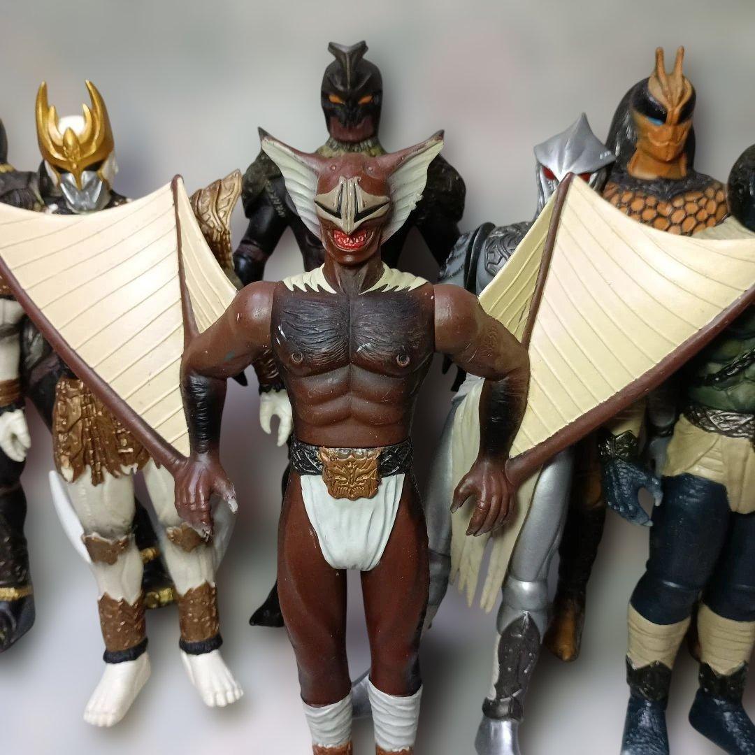 【仮面ライダー怪人・ソフビ】グロンギ12体セット〈「仮面ライダークウガ」〉