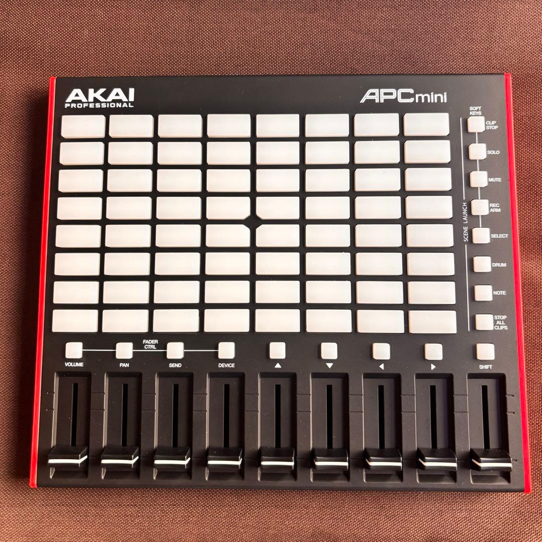 AKAI APC mini mk2 MIDIコントローラー