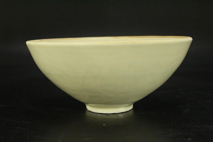 中国美術 白磁 花紋 碗(HA519)