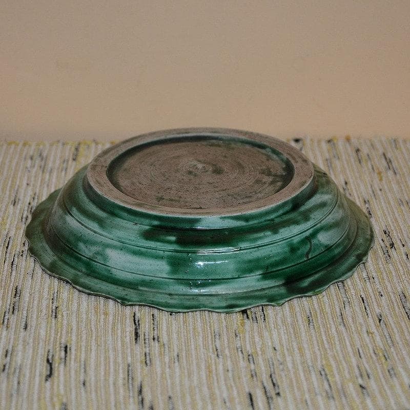 魚の浮彫り緑色陶器皿