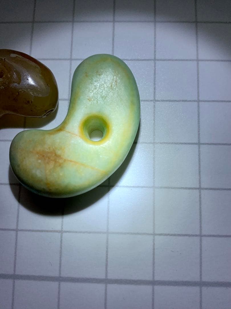 古墳期　めのう勾玉　翡翠勾玉　瑪瑙　出土　縄文　弥生　石器　土器　化石　根付