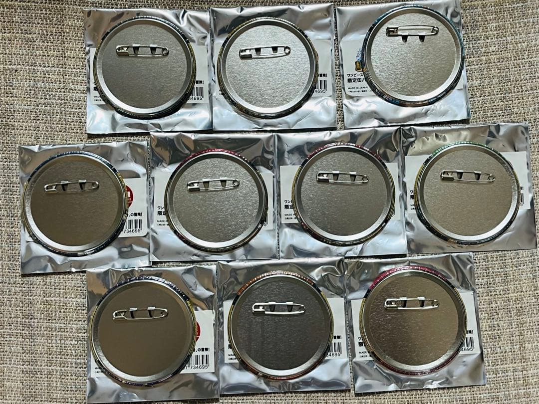 ワンピース シーファイヤフライ号 缶バッジ コンプ 輩 ルフィ ナミ ロビン