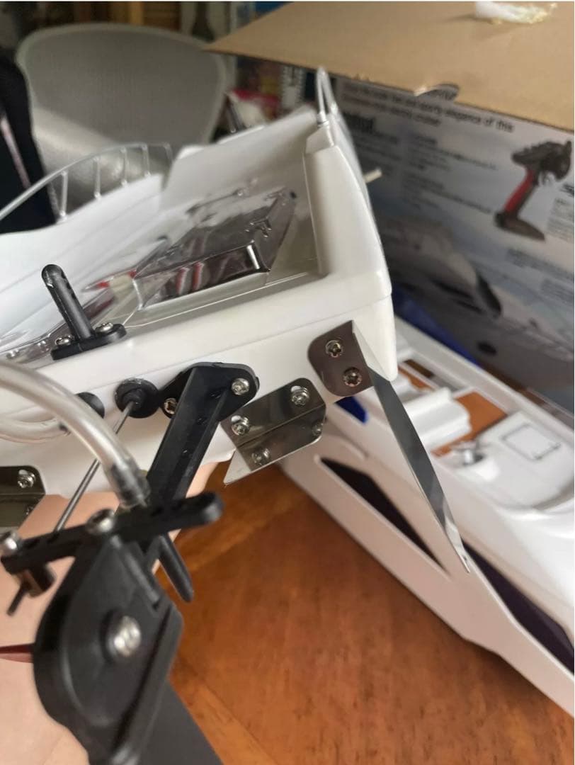 京商 マジェスティ600 ラジコンボート