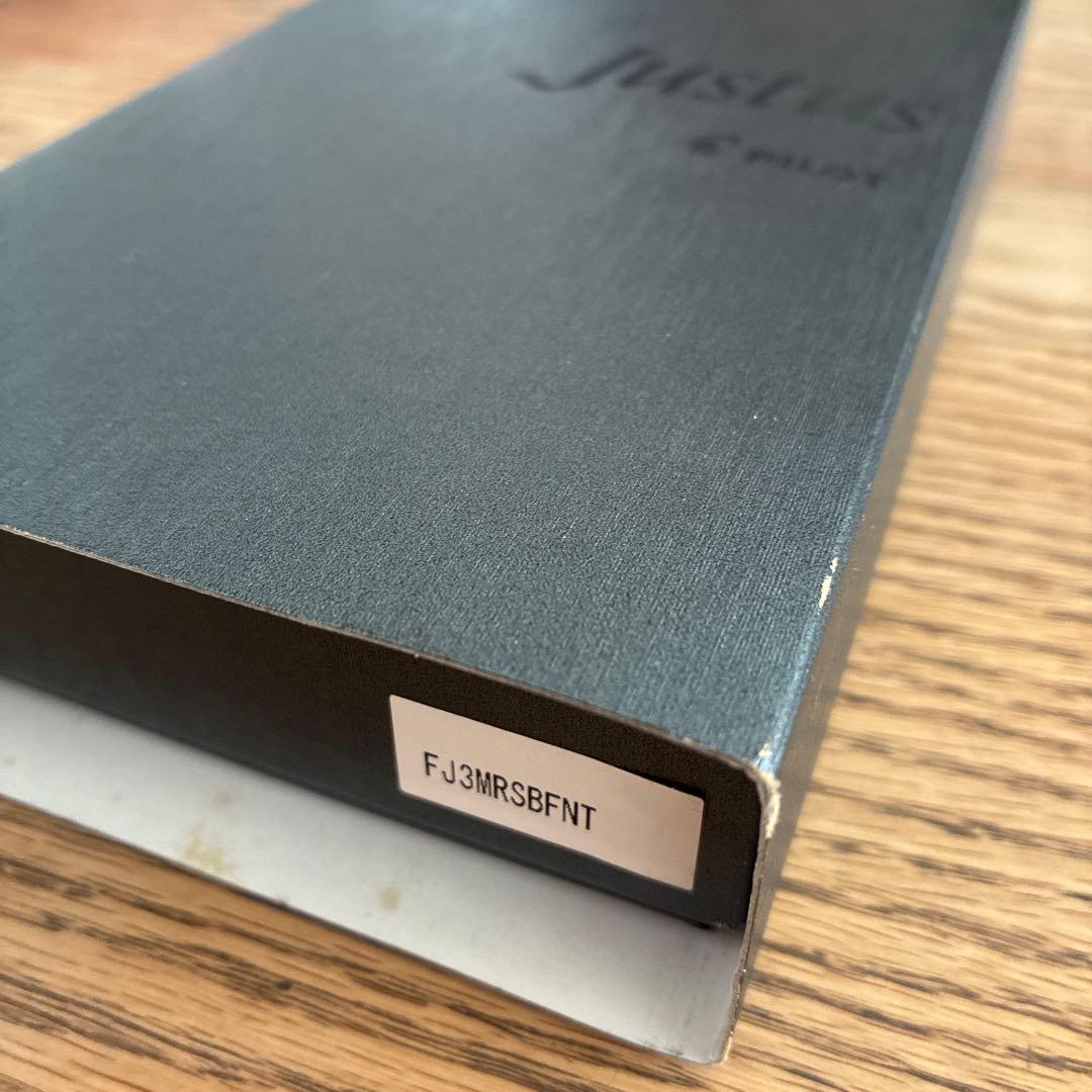 PILOT Justus 万年筆 Fペン先 ブラック