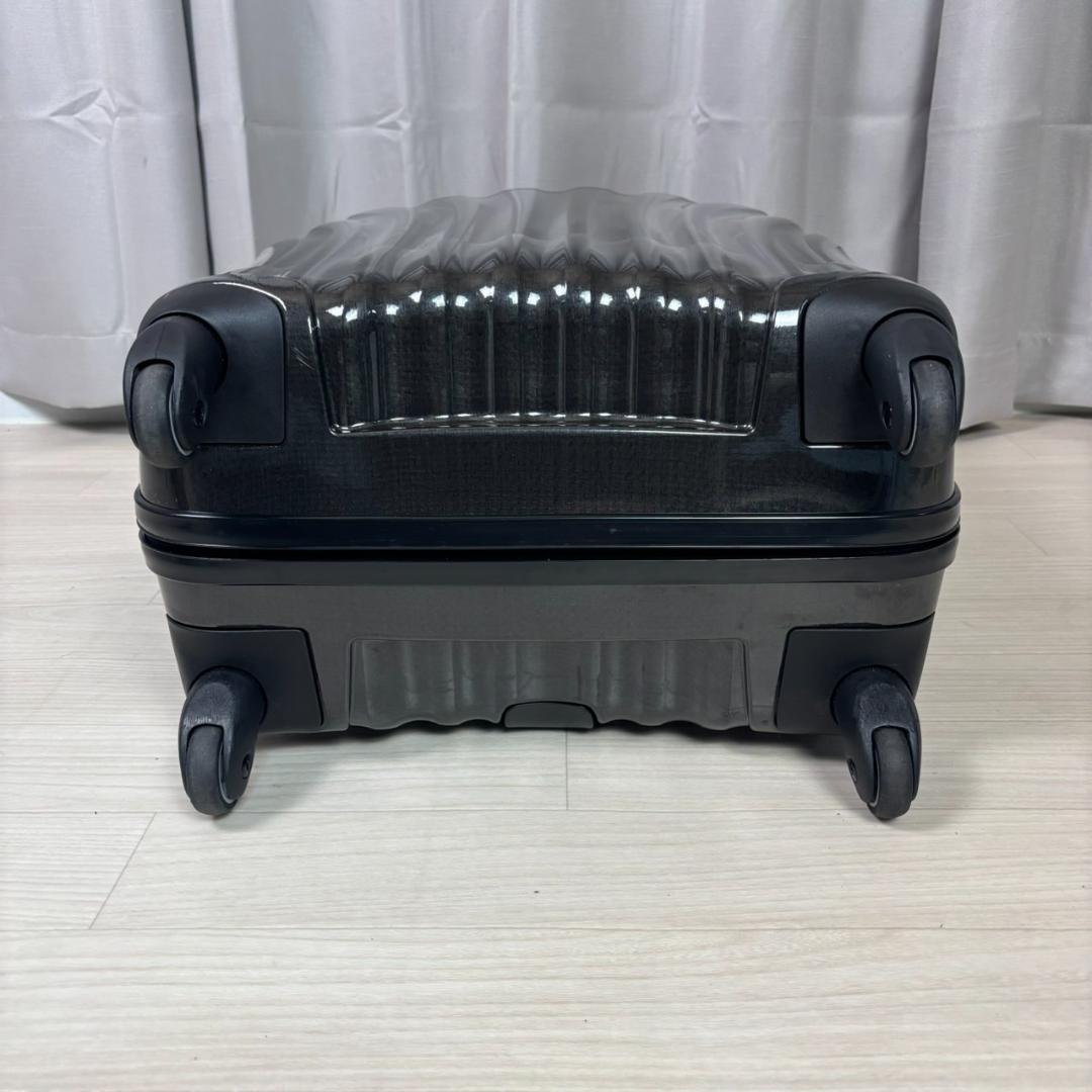 サムソナイト コスモライト 68L キャリーケース 4輪