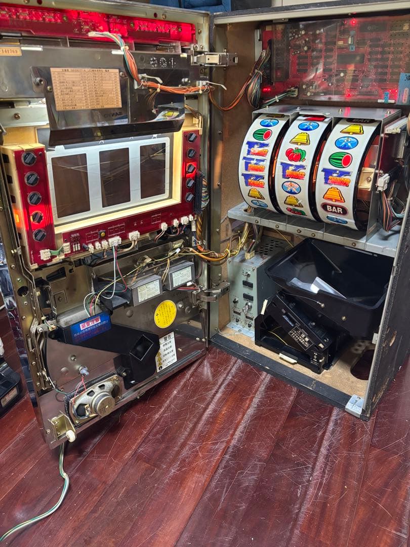 【かいとんまん】名機！初代 サンダーＶ メーシー 4号機 不要機付