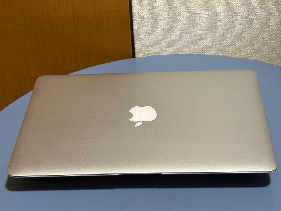 Apple MacBook Air 13インチ/8GB/256GB/良品