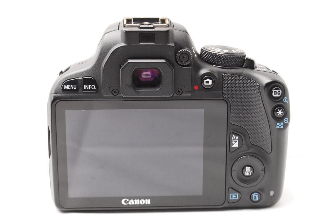 【世界最小一眼レフ】Canon Kiss X7 ダブルレンズセット ショット数少