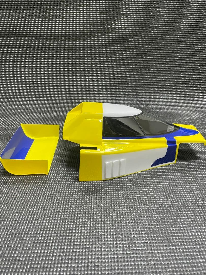 ヨコモ ドックファイター用塗装済ボディ