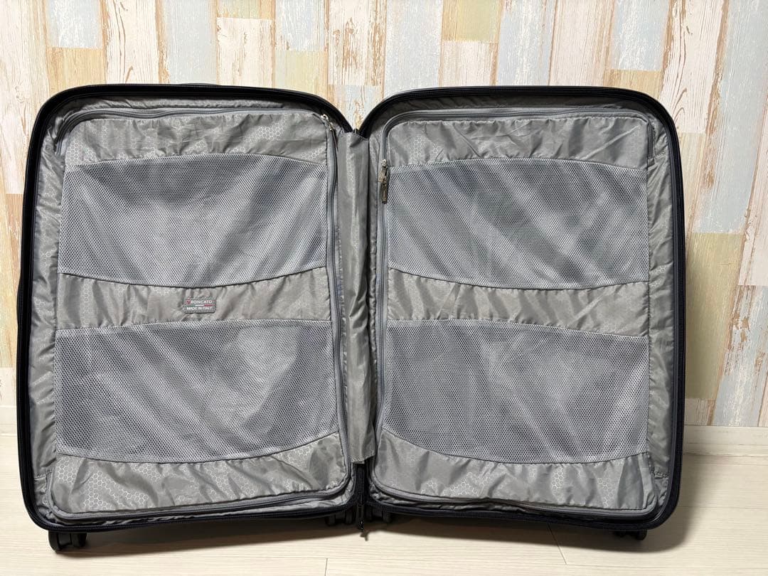 ロンカート スーツケース 黒 67L Mサイズ