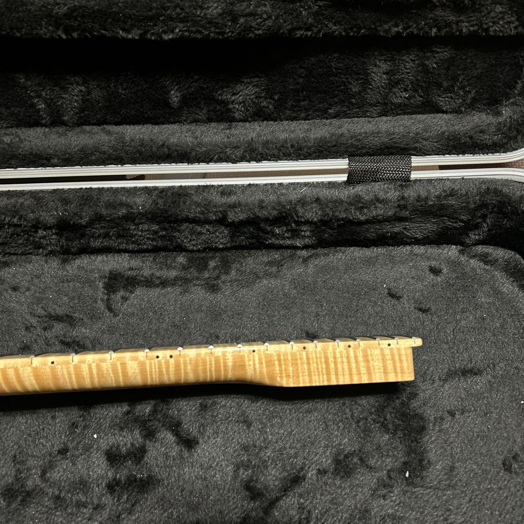 ストラトキャスター フレイムメイプルネック 22フレット