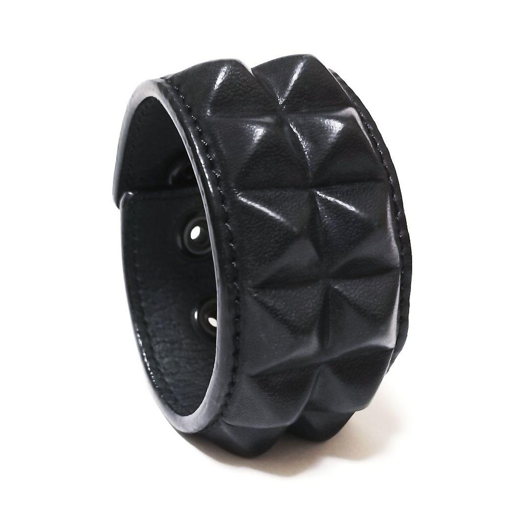 新品◆WENDY'S & フットザコーチャー イギリス製 スタッズリストバンド