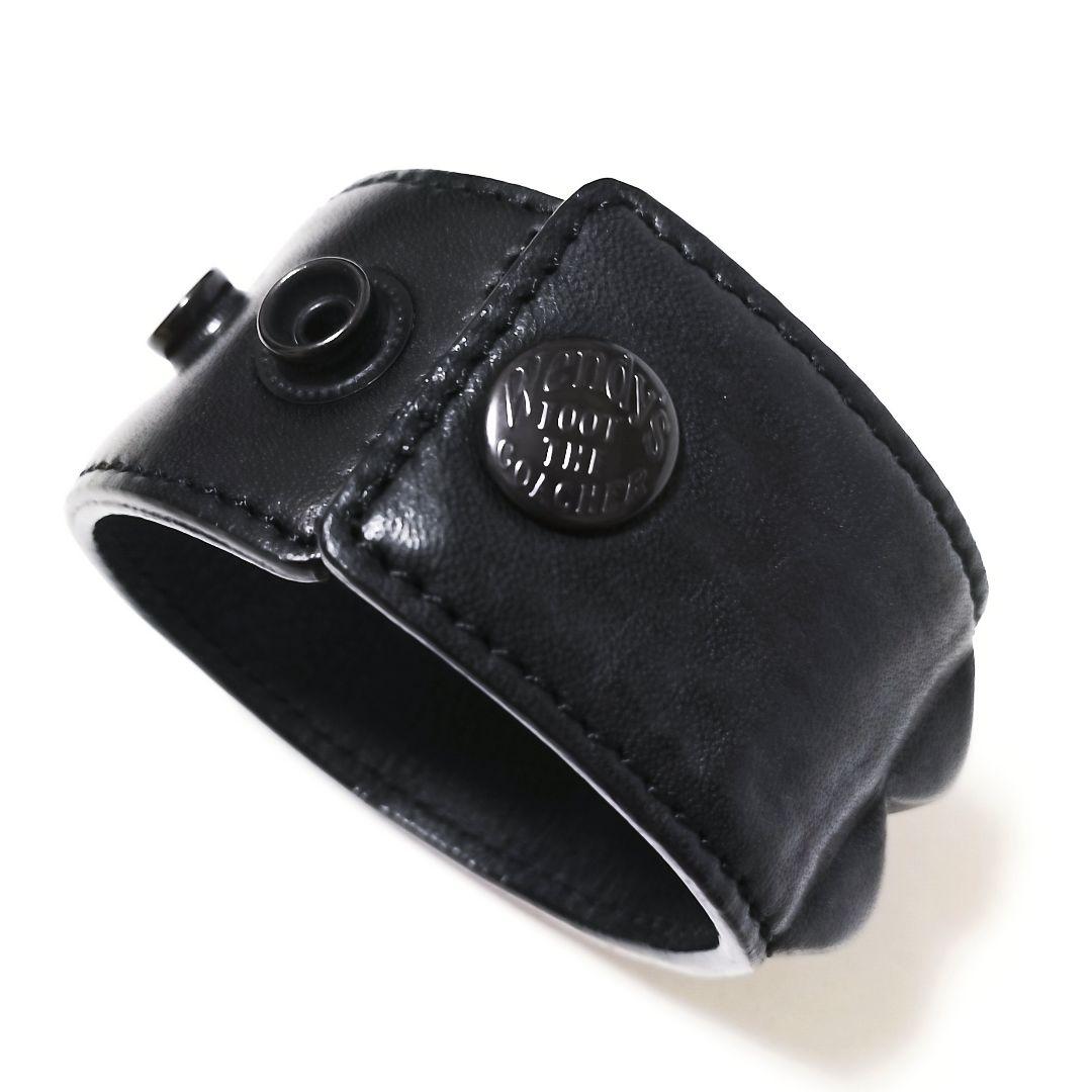 新品◆WENDY'S & フットザコーチャー イギリス製 スタッズリストバンド