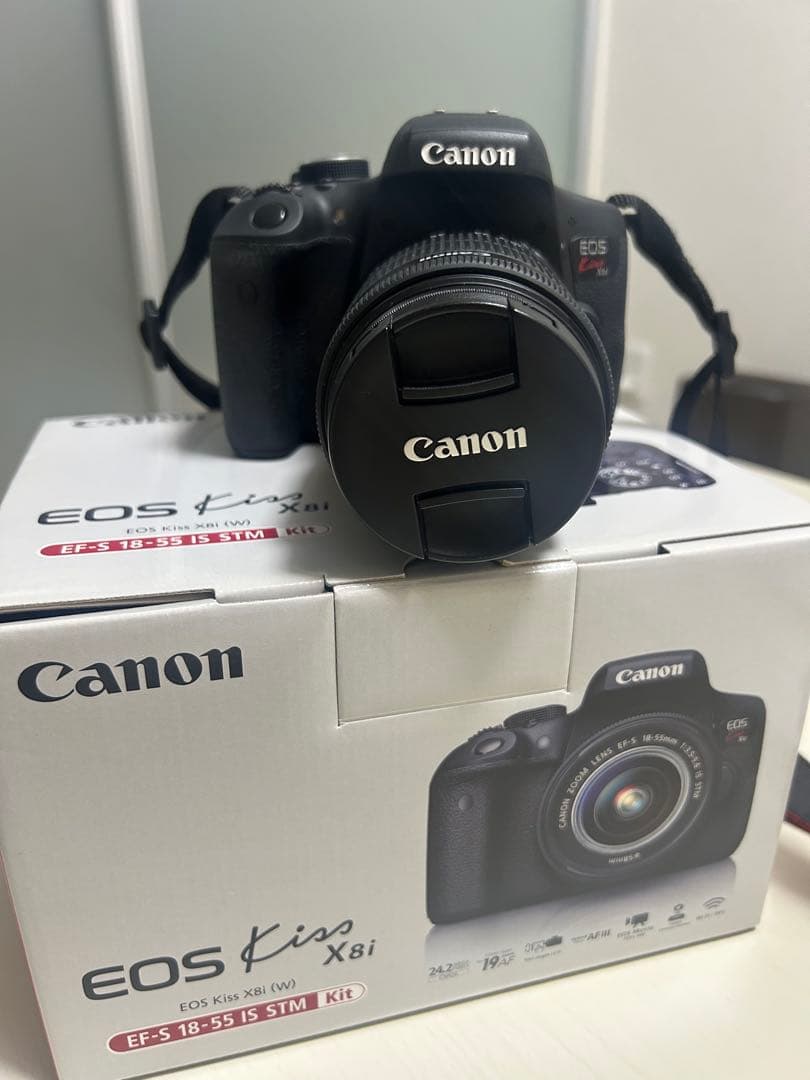 美品 【Canon EOS Kiss X8i ダブルレンズ】 Wi-Fi搭載