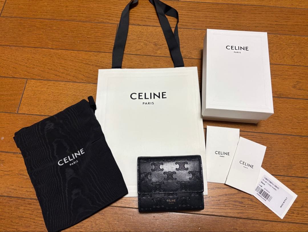 CELINE ブラックレザー三つ折り財布