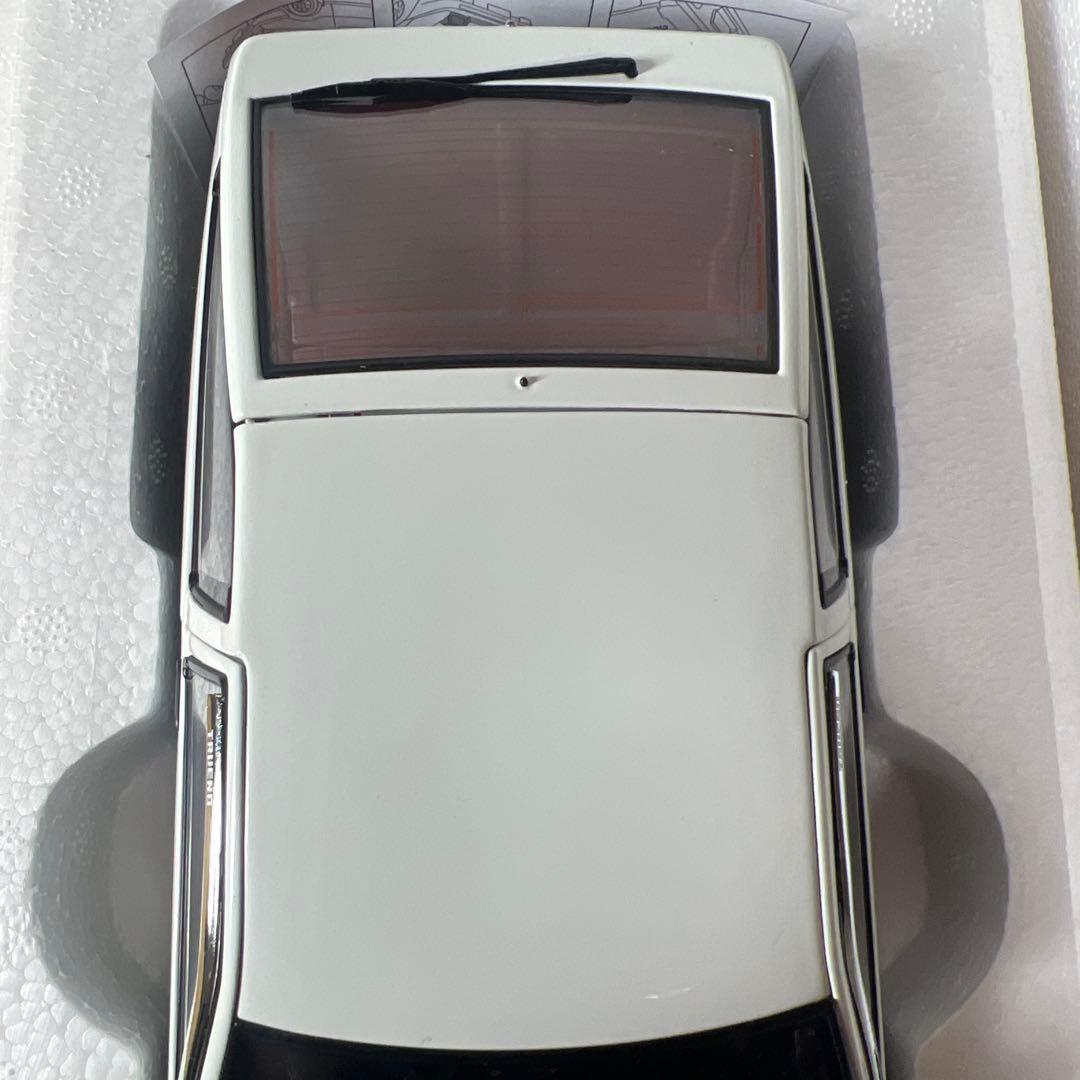 【開封美品】1/18 スプリンタートレノ AE86 頭文字D【オートアート】