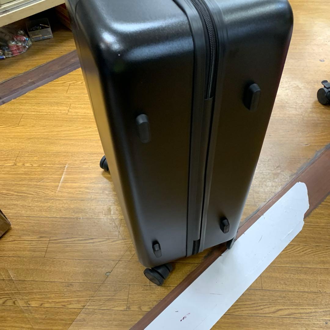 新品未使用品[MALMO] スーツケース Mサイズ 拡張機能 黒
