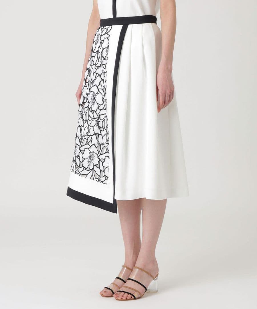 【ドラマ着用商品】エンブロイダリーレースミモレスカート　LOVELESS