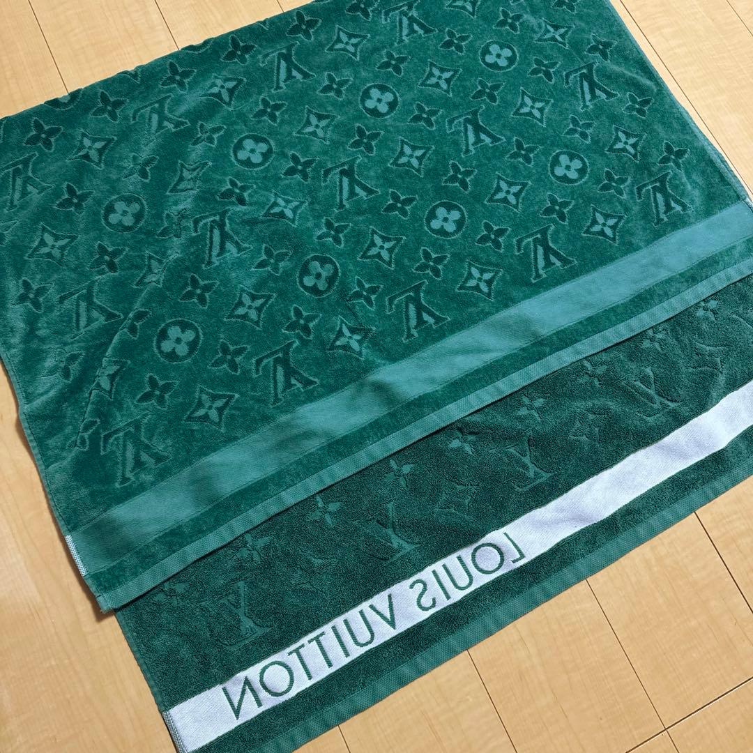 LOUIS VUITTON ビーチタオル