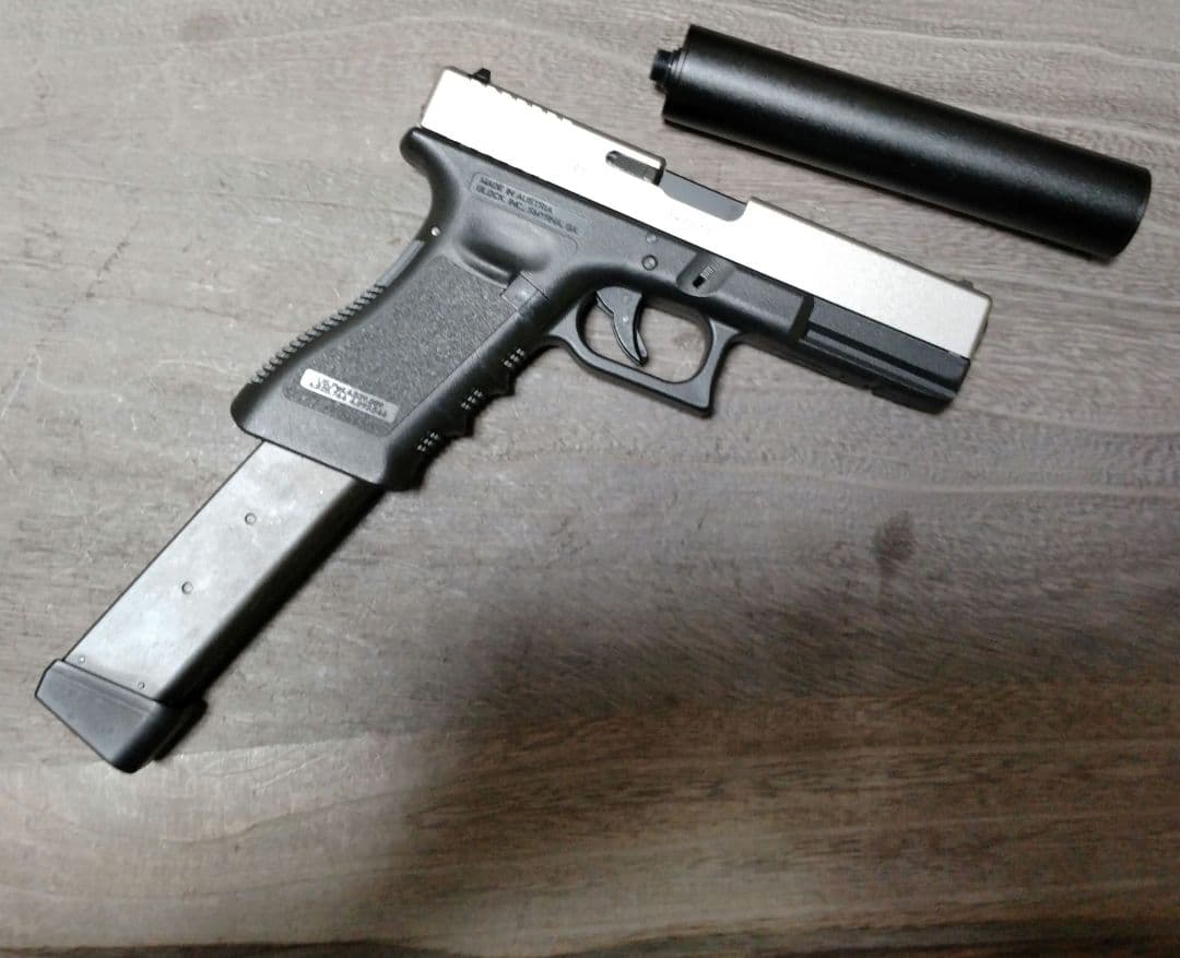 東京マルイ グロック ダークナイト ジョーカー 風 カスタム