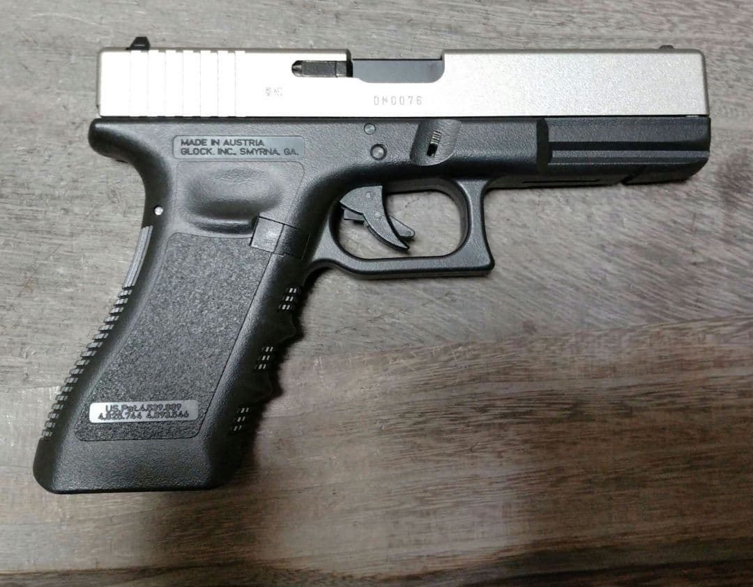 東京マルイ グロック ダークナイト ジョーカー 風 カスタム