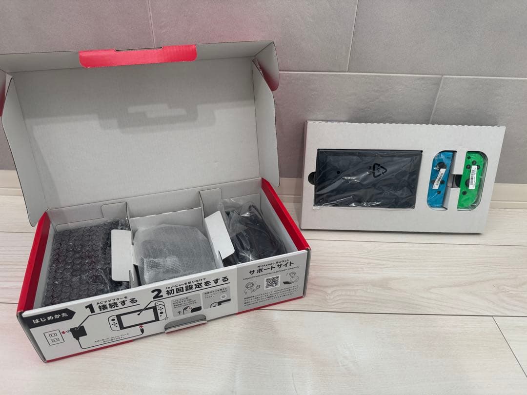 【限定値下中！】Nintendo Switch 本体 青と緑のJoy-Con