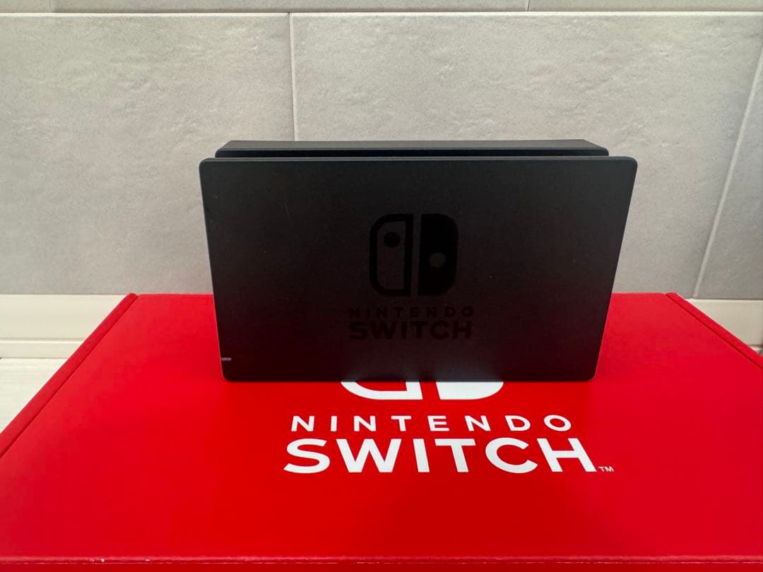 【限定値下中！】Nintendo Switch 本体 青と緑のJoy-Con