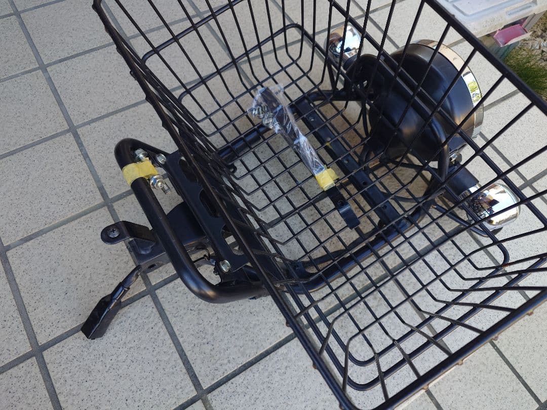 カブ50プロ AA04 ヘッドライト ウインカー 前カゴ ステー