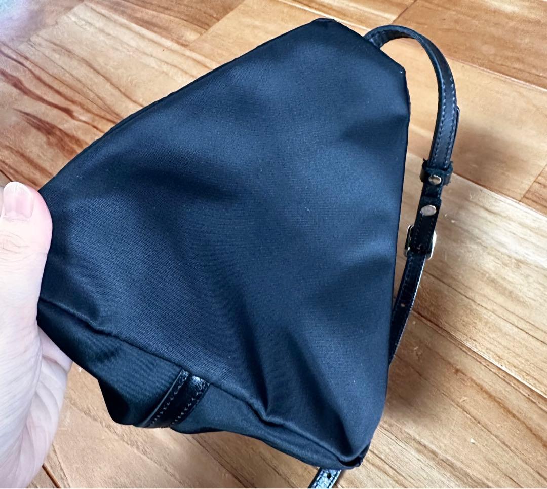 MEER. トライアングルバッグ ブラック