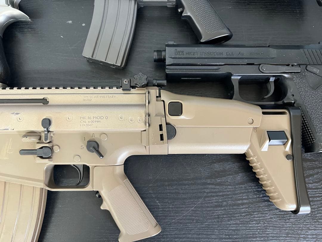 エアガン　4個セット　2つマガジンなし