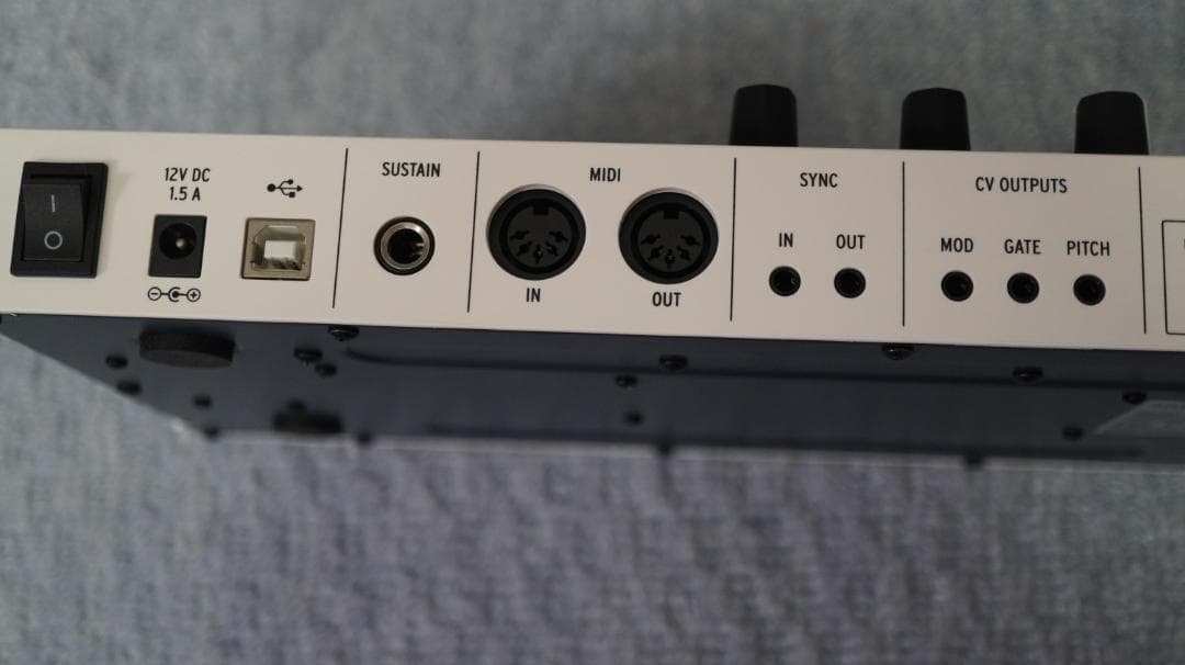 ARTURIA Keystep 37 MIDIコントローラー