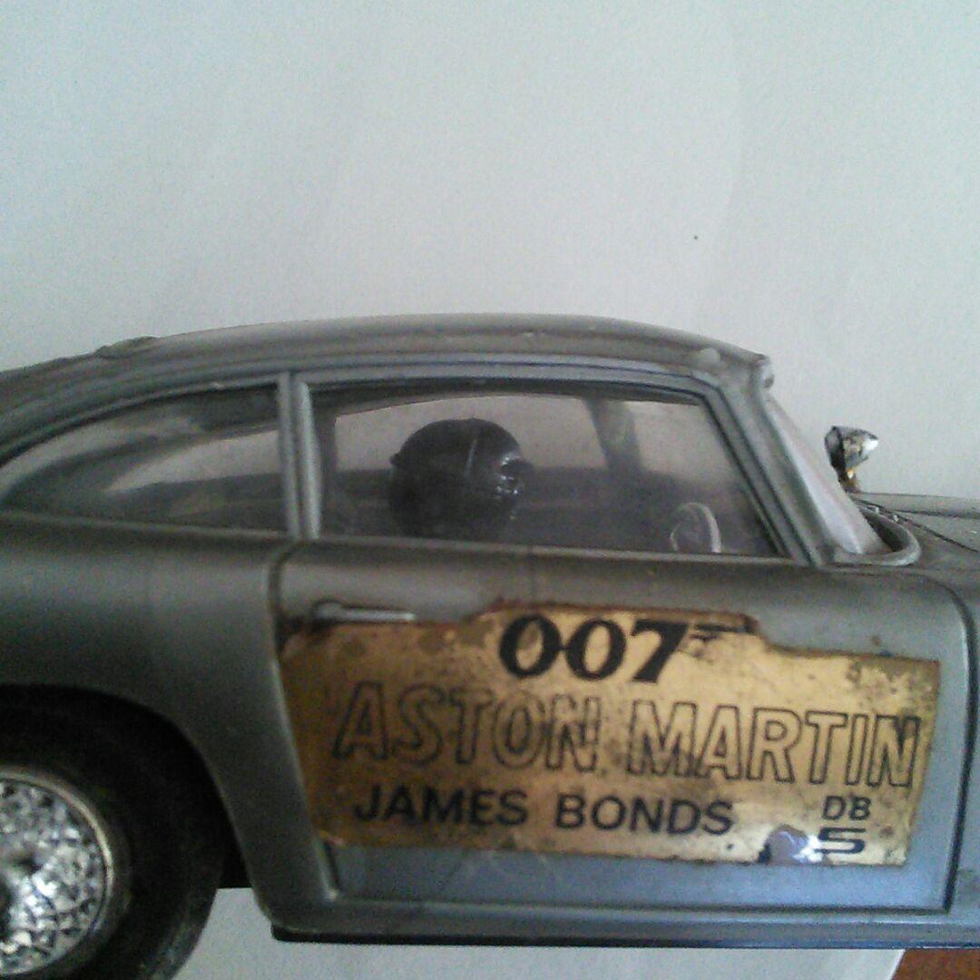 イマイ　007 アストンマーティン　プラモデル