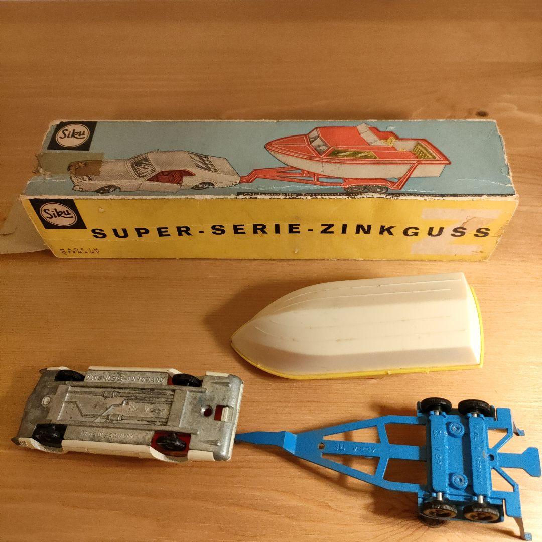 （1661）　Siku　V267　ドイツ製　オールドモービル　トロネード　ボート