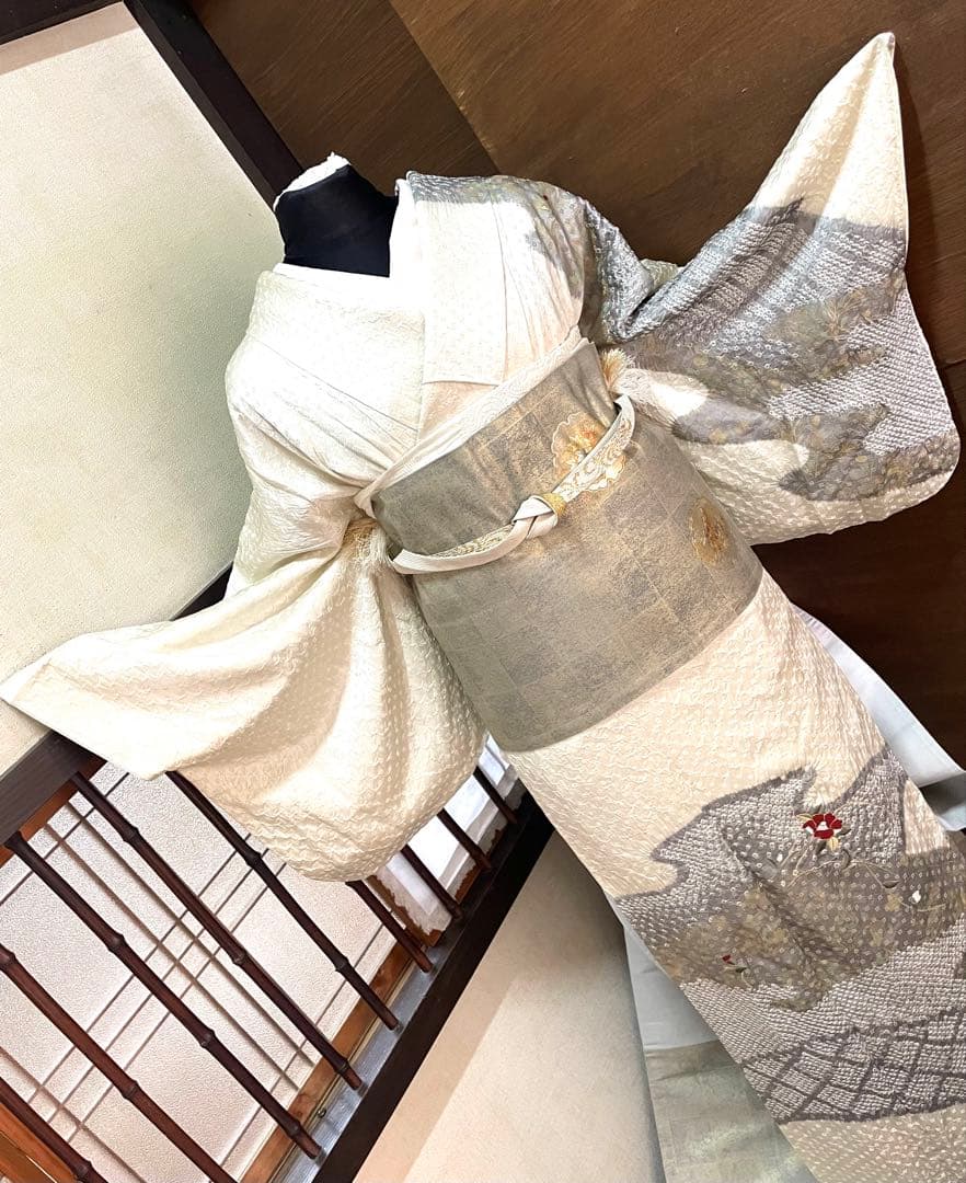 訪問着フルセット5点サイズM〜Ｌ　総絞り金駒刺繍　刺繍雪輪草花文金銀彩引箔正絹