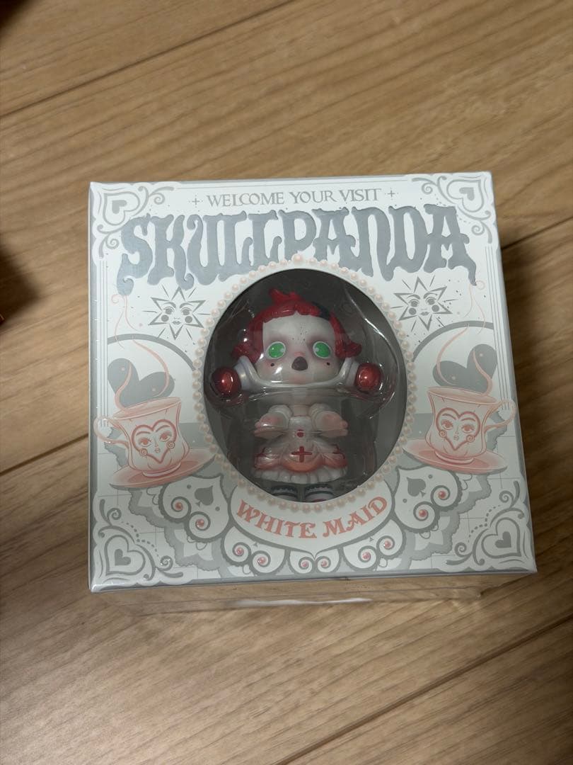 POPMART skullpanda スカルパンダ ホワイトメイド