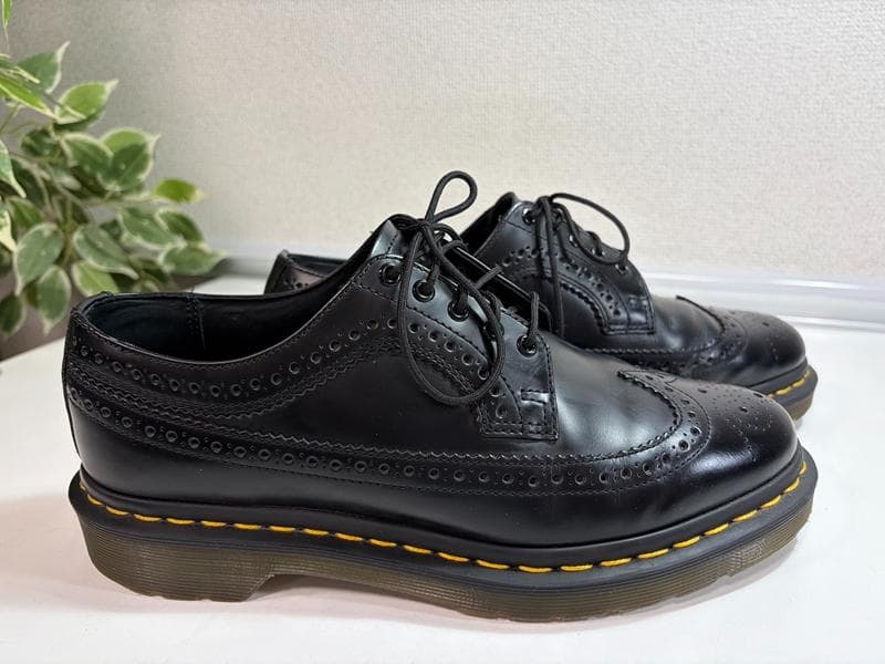 美品☆Dr.Martens　ドクターマーチン　イエローステッチブローグシューズ